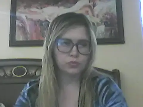 Crystal00Girl online show from November 12, 2025, 10:13 pm