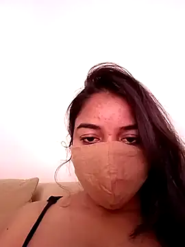 Snapshot of Little_toy_girl chatting on October 5, 2025, 8:38 am Little toy girl online show from October 5, 2025, 8:38 am