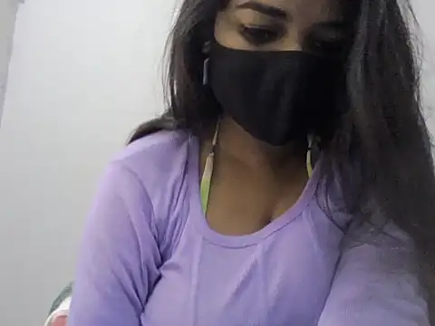 Snapshot of Little_toy_girl chatting on December 14, 2025, 11:38 am Little toy girl online show from December 14, 2025, 11:38 am