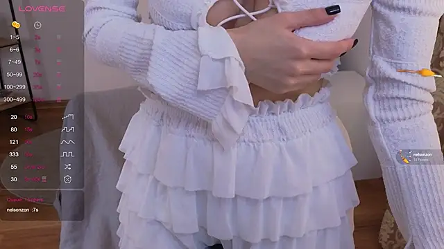 Sonia Jones online show from November 30, 2025, 2:29 pm