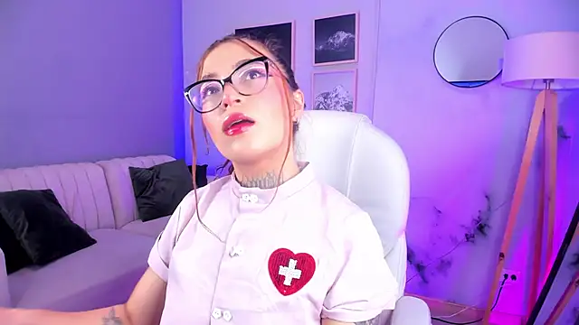 Snapshot of dreamleah_ chatting on February 6, 2026, 11:23 pm dreamleah online show from February 6, 2026, 11:23 pm