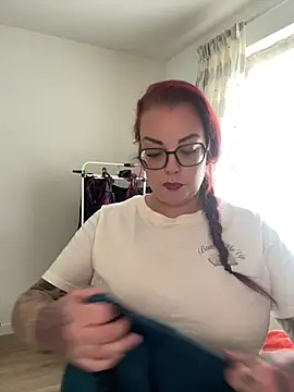 Snapshot of Miss_Lucifer6 chatting on June 8, 2026, 12:27 pm Miss Lucifer6 online show from June 8, 2026, 12:27 pm