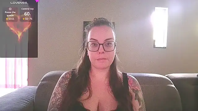 Miss Lucifer6 online show from September 30, 2025, 2:45 pm