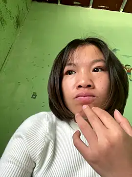 QueenLink online show from November 30, 2025, 2:34 am