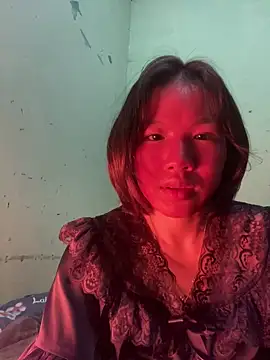 QueenLink online show from December 13, 2025, 10:38 pm