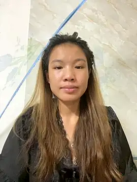 Snapshot of QueenLink chatting on September 11, 2025, 3:56 pm QueenLink online show from September 11, 2025, 3:56 pm