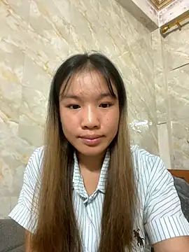 Snapshot of QueenLink chatting on September 16, 2025, 5:14 pm QueenLink online show from September 16, 2025, 5:14 pm