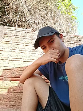 novinho safado   online show from May 29, 2026, 4:02 pm