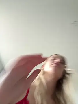 Chloemillerrxx online show from September 23, 2025, 1:07 pm