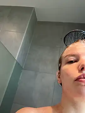 Chloemillerrxx online show from September 24, 2025, 12:33 pm