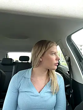 Chloemillerrxx online show from September 26, 2025, 3:19 pm