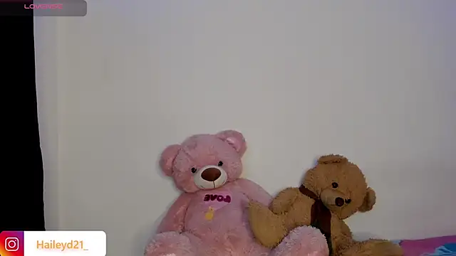 HaileyDuke online show from March 26, 2026, 11:46 pm