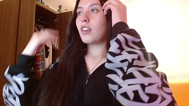 Snapshot of madissooon__ chatting on November 14, 2025, 4:05 am madissooon online show from November 14, 2025, 4:05 am