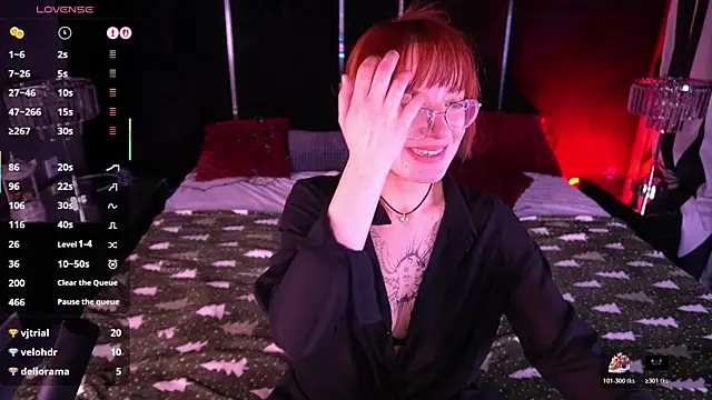 Snapshot of Pixie_Peachh chatting on February 8, 2026, 10:13 am Pixie Peachh online show from February 8, 2026, 10:13 am