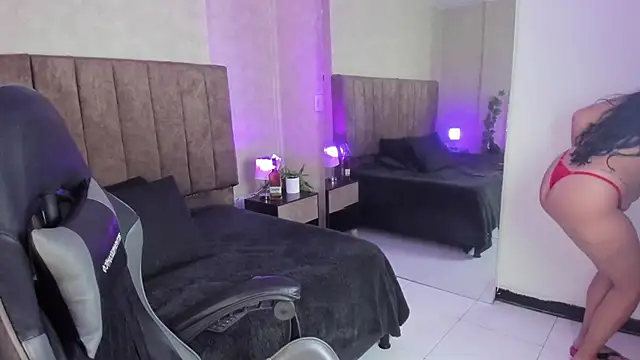 JulietaRioss online show from November 8, 2025, 12:31 pm