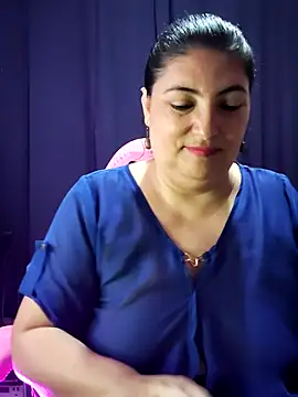 Snapshot of lina_maria99 chatting on September 29, 2025, 3:24 am lina maria99 online show from September 29, 2025, 3:24 am