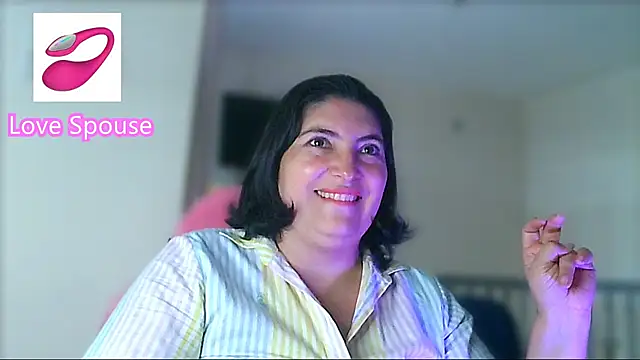 Snapshot of lina_maria99 chatting on September 22, 2025, 12:22 pm lina maria99 online show from September 22, 2025, 12:22 pm