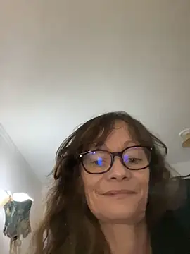 Snapshot of Chris06d22@xh chatting on December 16, 2025, 8:46 pm Chris06d22xh online show from December 16, 2025, 8:46 pm