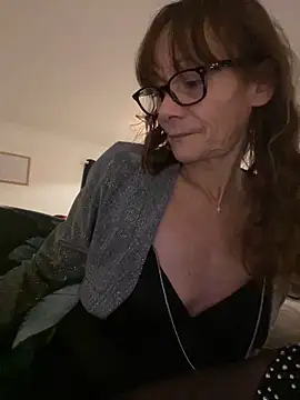 Snapshot of Chris06d22@xh chatting on November 24, 2025, 8:09 pm Chris06d22xh online show from November 24, 2025, 8:09 pm