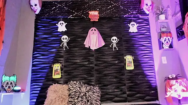 lu styles  online show from October 4, 2025, 12:23 am