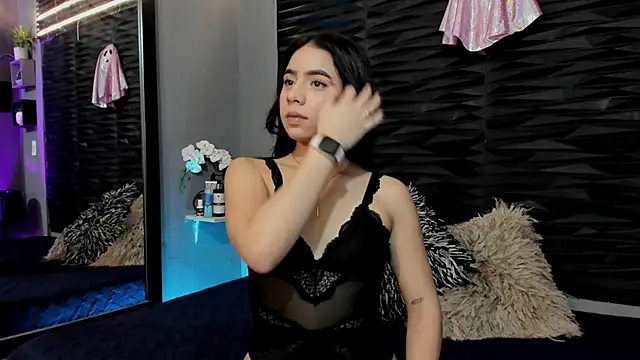 lu styles  online show from September 30, 2025, 6:19 am