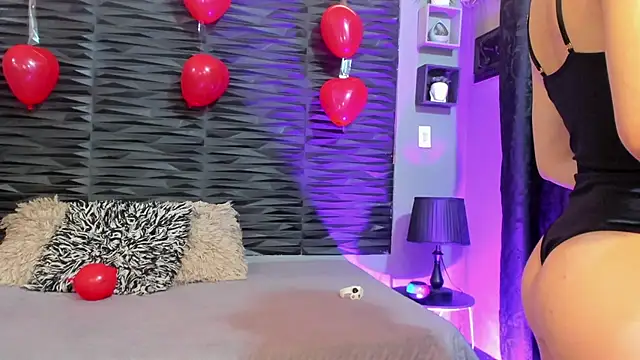 lu styles  online show from September 22, 2025, 10:49 pm