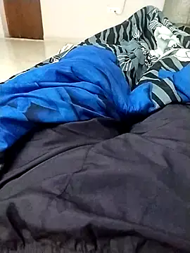 Snapshot of Desiandaj chatting on December 19, 2025, 4:20 pm Desiandaj online show from December 19, 2025, 4:20 pm