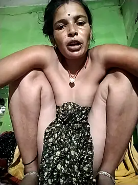 Snapshot of Hot_Kajal5 chatting on September 9, 2025, 5:17 am Hot Kajal5 online show from September 9, 2025, 5:17 am