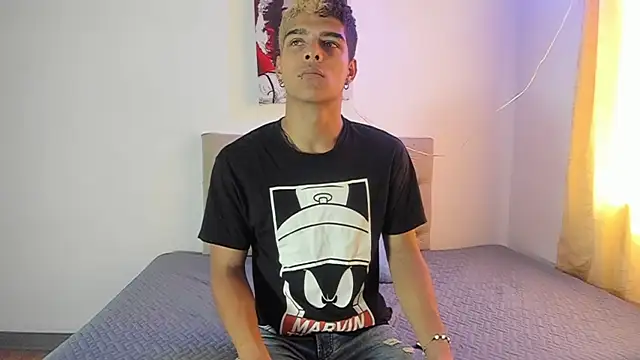 wyatt 3 online show from September 15, 2025, 6:52 pm