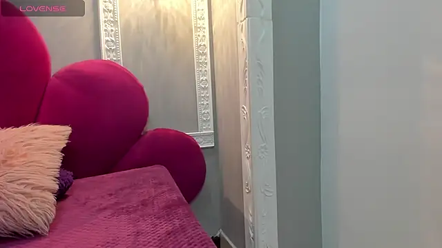 Snapshot of Saammy_17 chatting on December 17, 2025, 8:47 pm Saammy 17 online show from December 17, 2025, 8:47 pm