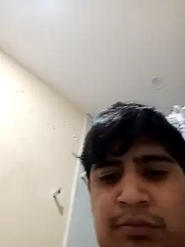 Snapshot of ElBufalo4l chatting on October 23, 2025, 11:25 pm ElBufalo4l online show from October 23, 2025, 11:25 pm