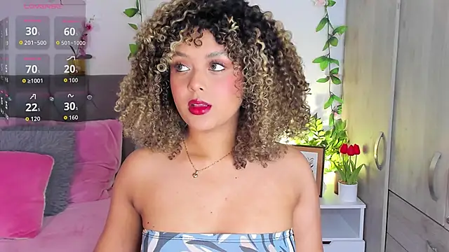 Snapshot of isajonnes18 chatting on October 21, 2025, 2:44 am isajonnes18 online show from October 21, 2025, 2:44 am