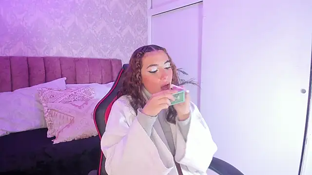 Anseru  online show from September 30, 2025, 11:38 am