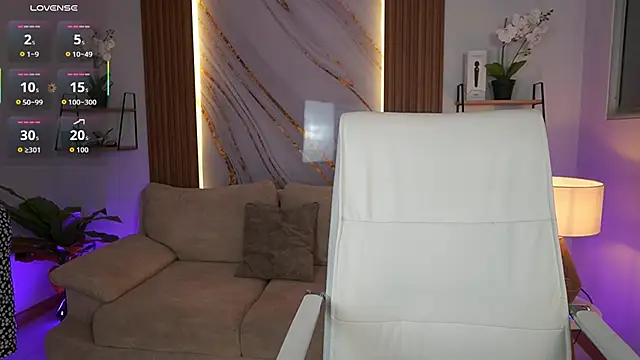 Snapshot of MilaCrave chatting on November 12, 2025, 11:36 am MilaCrave online show from November 12, 2025, 11:36 am