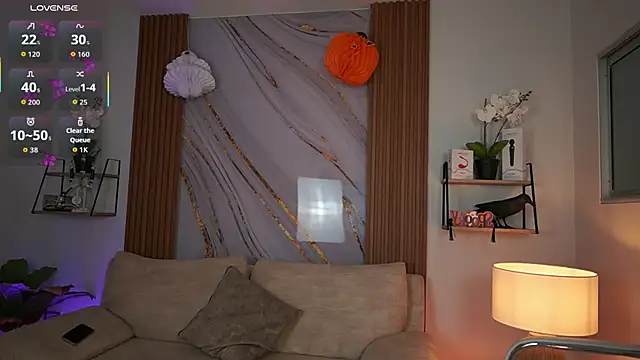 Snapshot of MilaCrave chatting on October 17, 2025, 2:52 pm MilaCrave online show from October 17, 2025, 2:52 pm