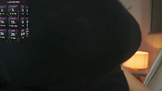 Snapshot of MilaCrave chatting on October 25, 2025, 11:42 am MilaCrave online show from October 25, 2025, 11:42 am