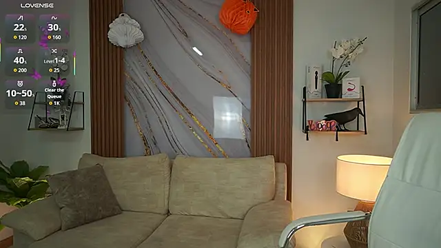 Snapshot of MilaCrave chatting on October 23, 2025, 11:42 am MilaCrave online show from October 23, 2025, 11:42 am