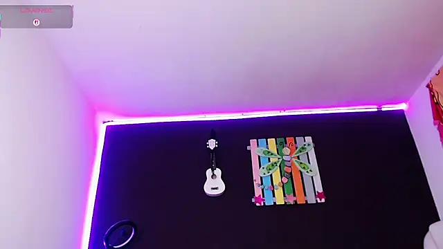 ingrid zese  online show from October 15, 2025, 3:42 pm