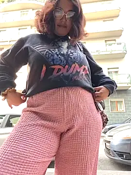 LadySophia03 online show from October 9, 2025, 8:37 am