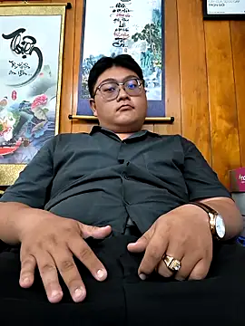 nungkacb91 online show from November 5, 2025, 9:56 am