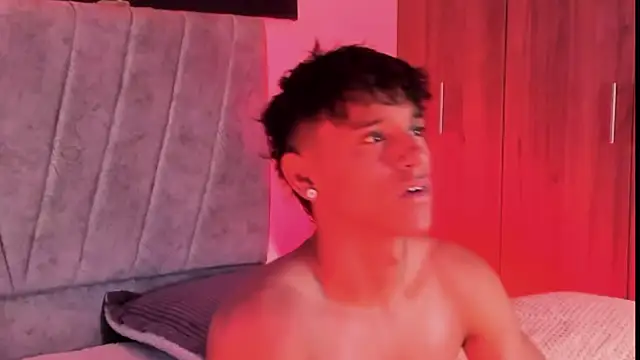 ZYZZ1312 online show from September 30, 2025, 6:36 pm