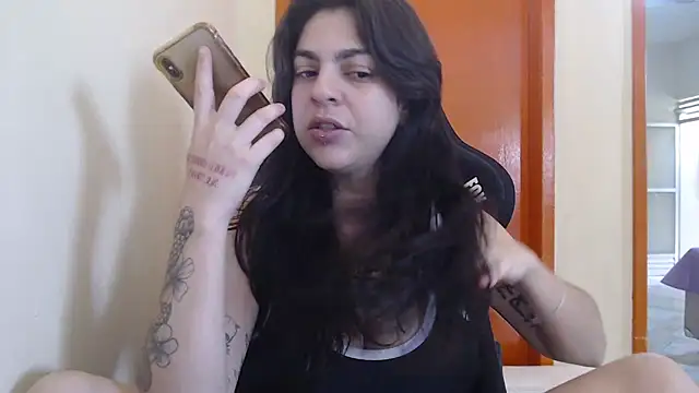 ayanahot  online show from September 24, 2025, 2:23 pm