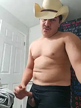 Snapshot of Biglou97 chatting on February 7, 2026, 12:51 am Biglou97 online show from February 7, 2026, 12:51 am