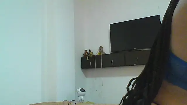 Snapshot of naiaratobon__ chatting on November 4, 2025, 9:51 pm naiaratobon online show from November 4, 2025, 9:51 pm