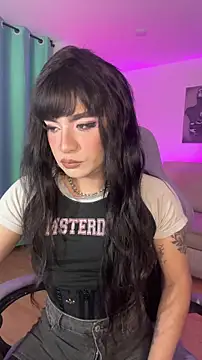 paula boom online show from March 13, 2026, 3:22 am