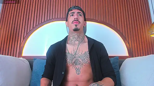 Donovan Desmond online show from October 25, 2025, 3:56 pm