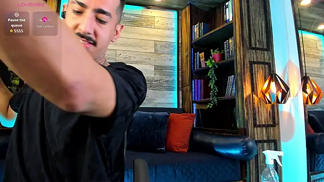 Donovan Desmond online show from March 28, 2026, 7:48 pm