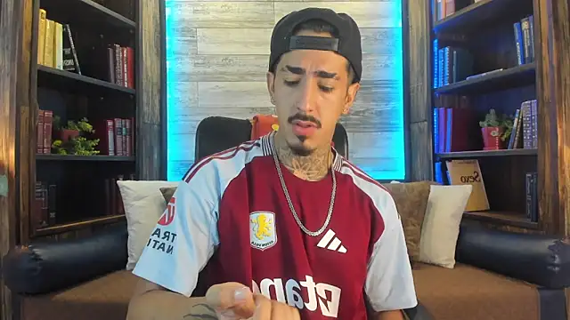 Donovan Desmond online show from October 14, 2025, 8:09 pm