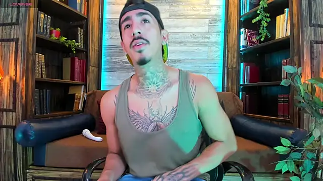 Snapshot of Donovan_Desmond chatting on July 2, 2026, 7:42 pm Donovan Desmond online show from July 2, 2026, 7:42 pm