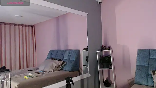 Camila Russoo online show from February 28, 2026, 11:43 am